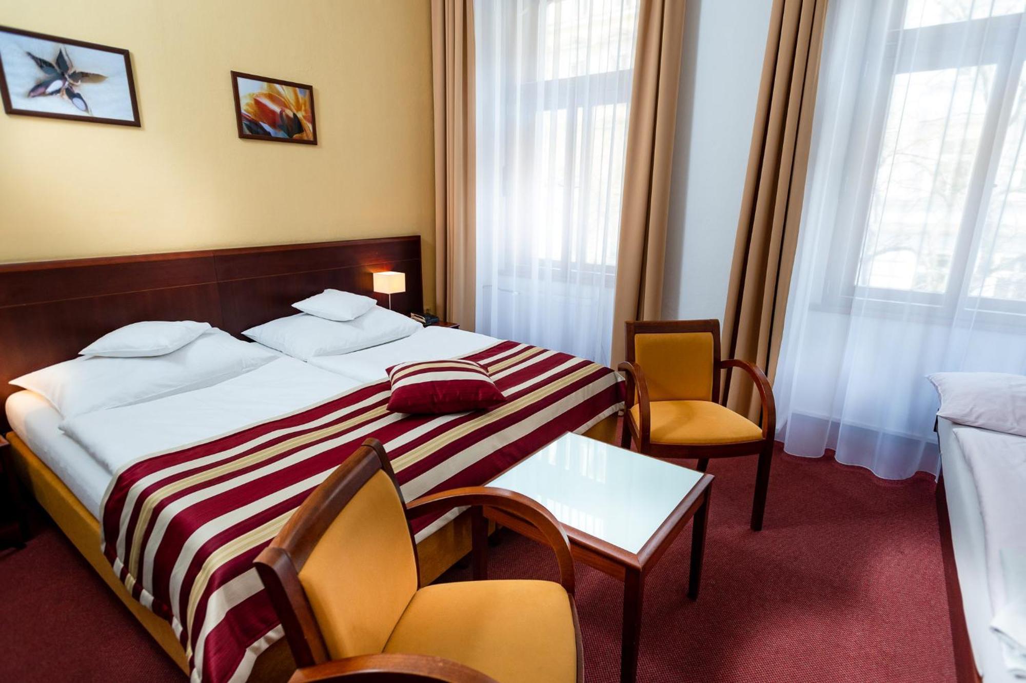 Double Room 1 extra bed